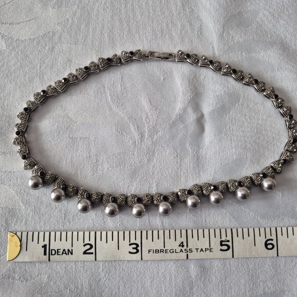 Showstopper Necklace & Earrings set - Picture 5 of 6